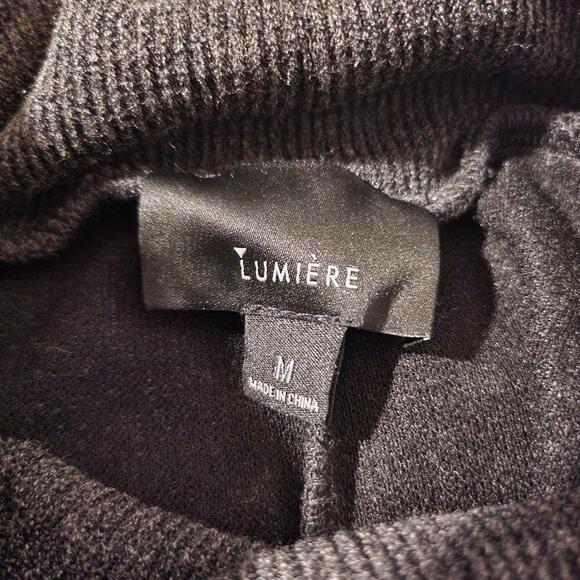 2/$30 Lumiere Gray Cowl Neck Sweatshirt with Pockets Size M | Casual Pullover - Picture 3 of 6